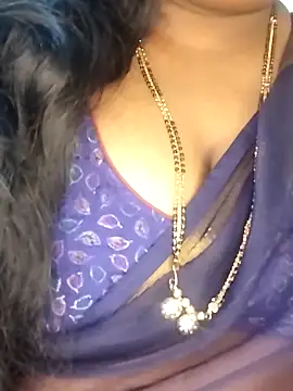 Divyahoty's cam snapshot