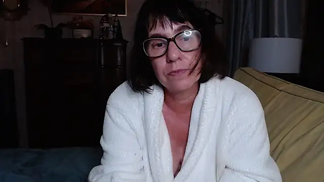 BigbustedBrenda's cam snapshot