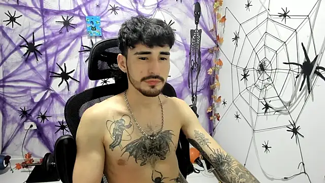 DmitriSanders live sex cam