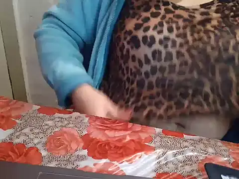 Cora_Maro's cam snapshot