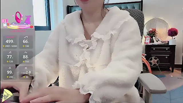 Caryln-Bun live sex cam