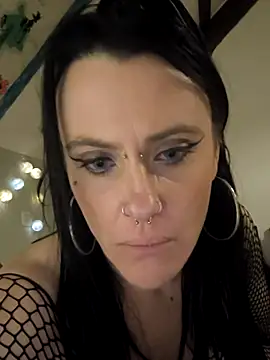 Sosso19squirt live sex cam