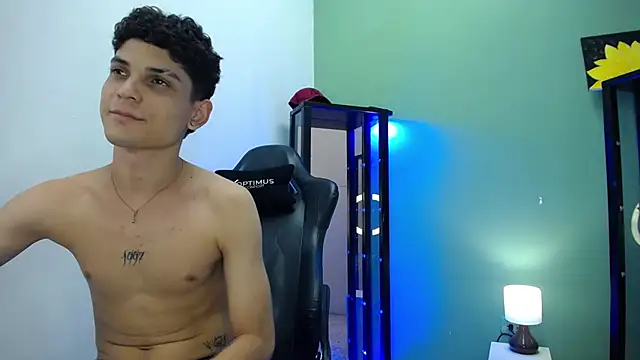 dilan_hott_'s cam snapshot