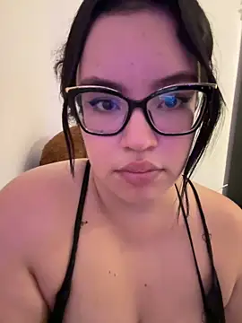 Emily_Taylor2's cam snapshot