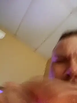 CoupleFreaks2046's cam snapshot