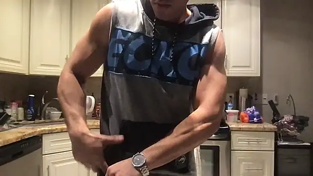 BigGuyMuscle live sex cam