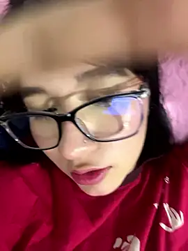 Emi_blair's cam snapshot