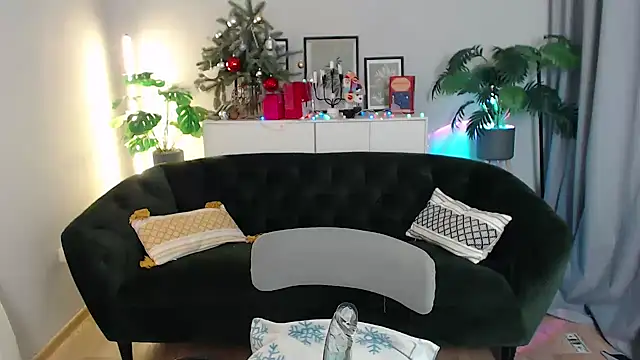 Natalee_Love's cam snapshot