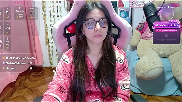 Maggie_Fox3's cam snapshot