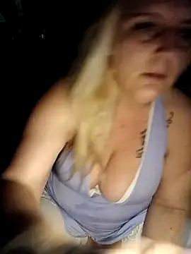 BecciDeluxe's cam snapshot