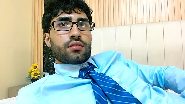 MilanZaire live sex cam