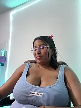 AmbarSex23xo's cam snapshot