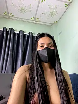 Ly_Chuppy live sex cam