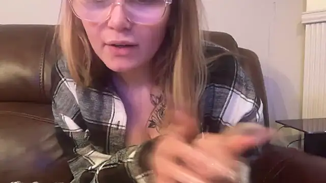 Riley_ray69's cam snapshot