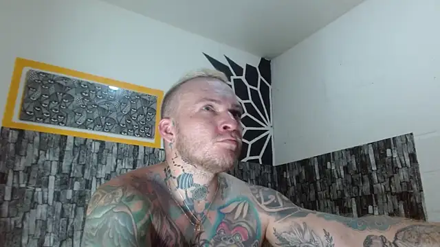 stripnolimits live sex cam