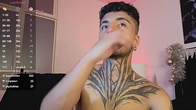 JuanCamiilo_66 live sex cam