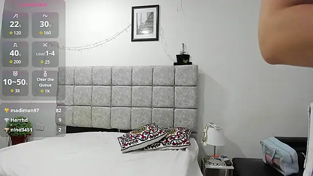 sofiia_smith_'s cam snapshot