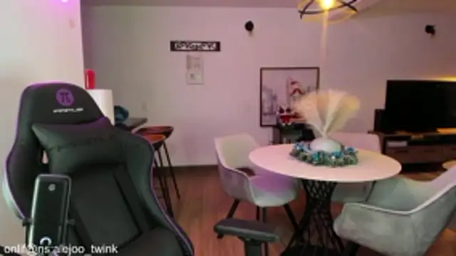 alejooo_twink live sex cam