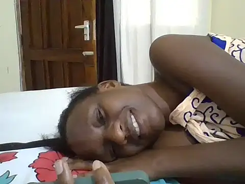 SimplyHer's cam snapshot