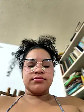 Lucy_wilson5 live sex cam