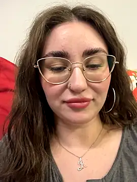 KiraBarlows live sex cam