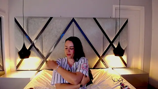 ElenaWatsonn's cam snapshot