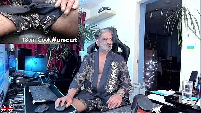 OnlineBossUK live sex cam