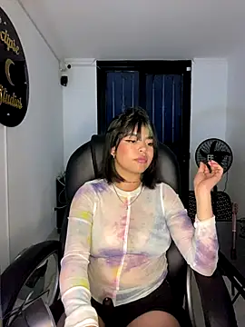 VIOLET_EF's cam snapshot