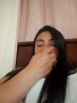 sara_nina's cam snapshot