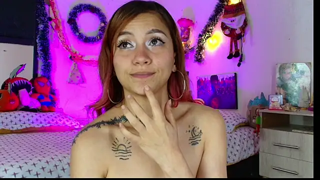 alisson_zafiro_'s cam snapshot