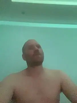 Krzysiekg123's cam snapshot