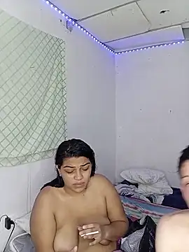 giselle_hot2025's cam snapshot