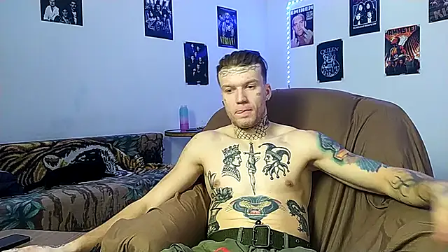 Huntall77's cam snapshot