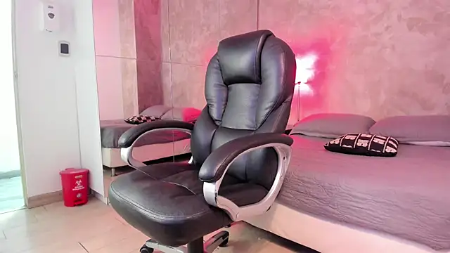 Maximo_Zahir's cam snapshot