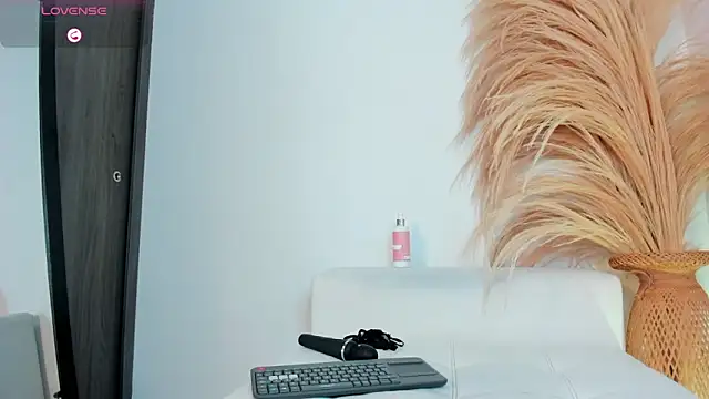 Noami_Rose's cam snapshot