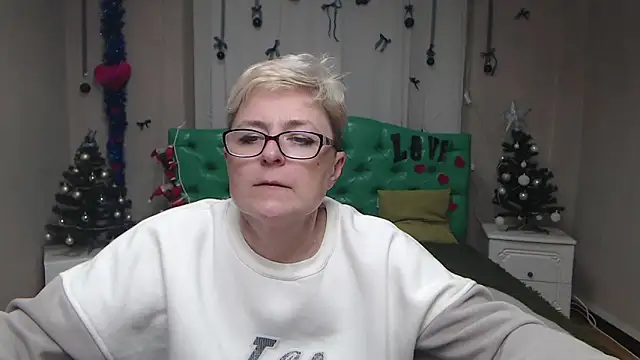 EmiliaGree's cam snapshot