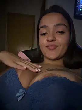 Manu_2002_ live sex cam