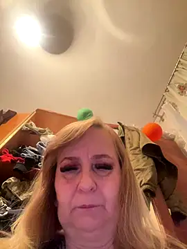 Irina2909@xh's cam snapshot