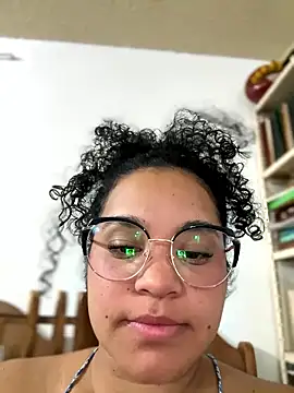 Lucy_wilson5 live sex cam