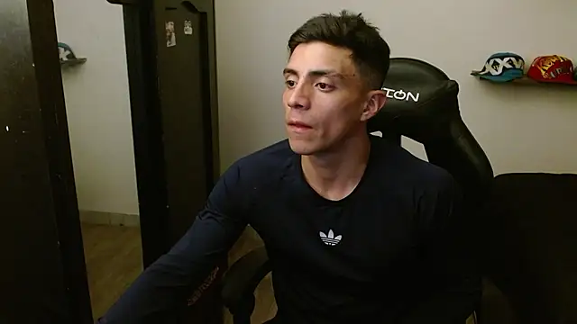 kv___xxx_'s cam snapshot