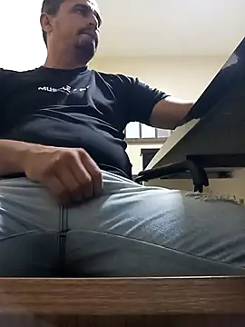 leormayke live sex cam