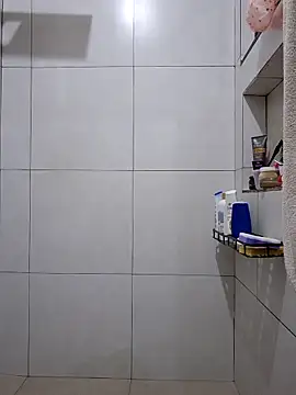 Irresistible24 live sex cam