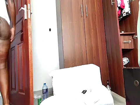 afro_pop's cam snapshot