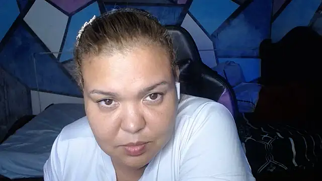 Sherlynn01's cam snapshot