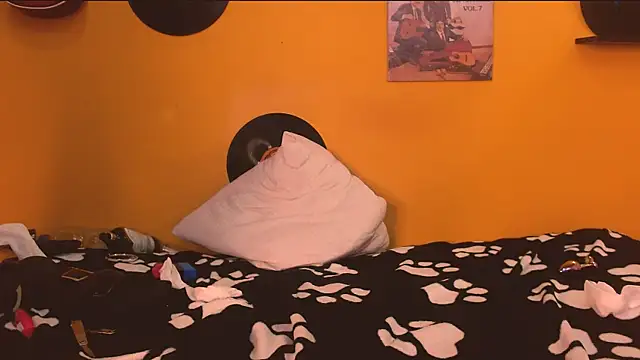 meisevil77 live sex cam