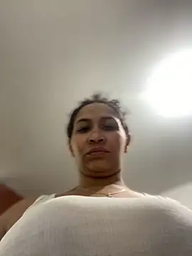 Carola-Ross live sex cam