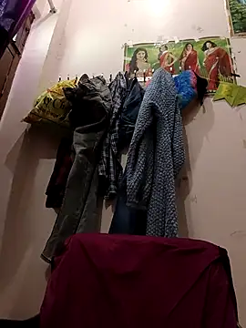 Maahi-Queen's cam snapshot