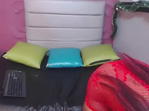 Charlotte_colliins's cam snapshot