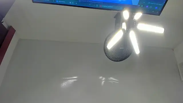 LittleeJaz's cam snapshot