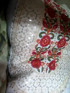 LOVELYKAJALBHABHI's cam snapshot